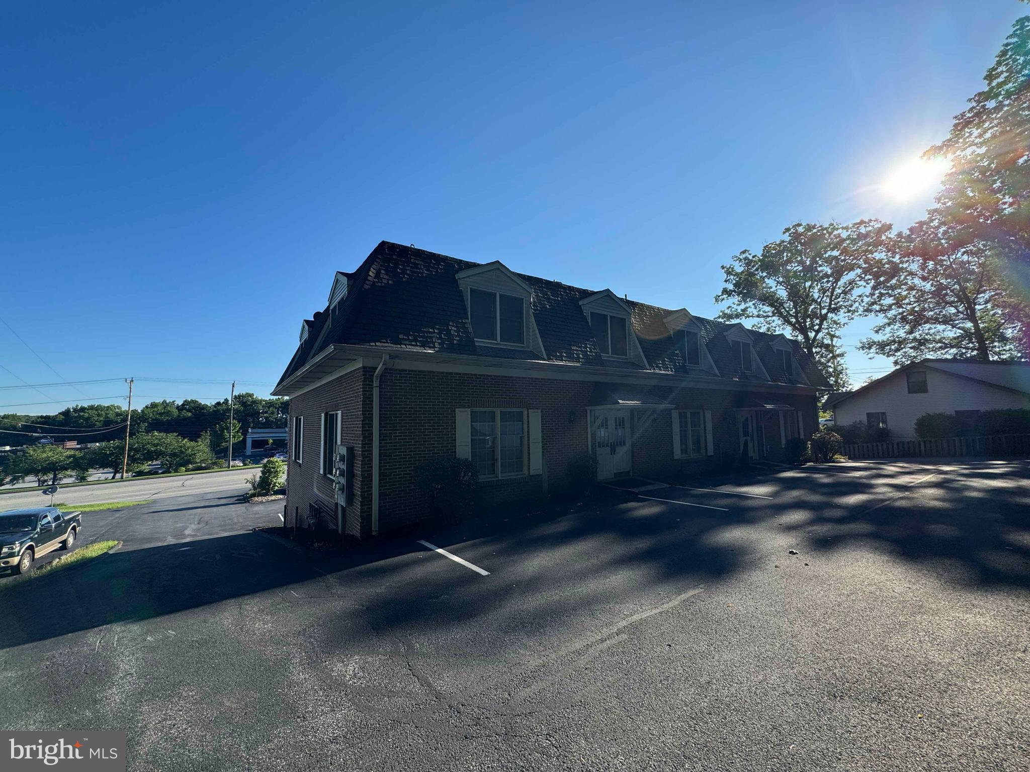 2214 N ATHERTON STREET