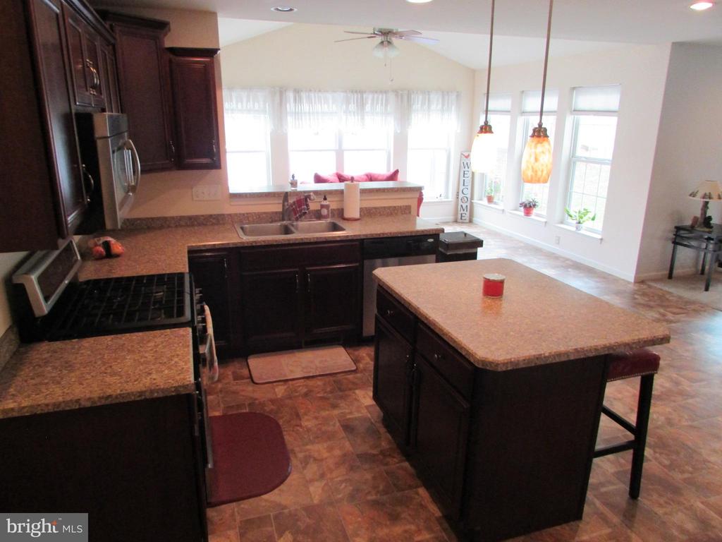 151 FARMINGTON LANE