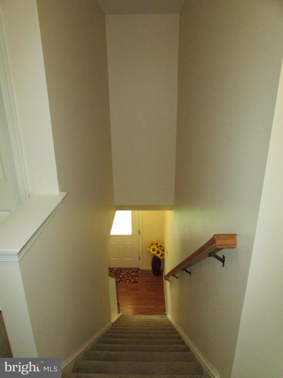 151 FARMINGTON LANE