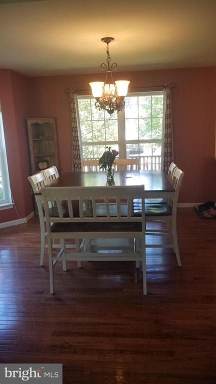 151 FARMINGTON LANE