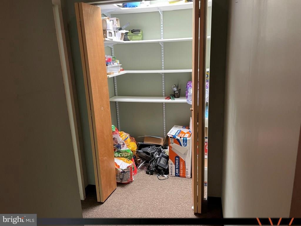 1107 W COLLEGE AVENUE