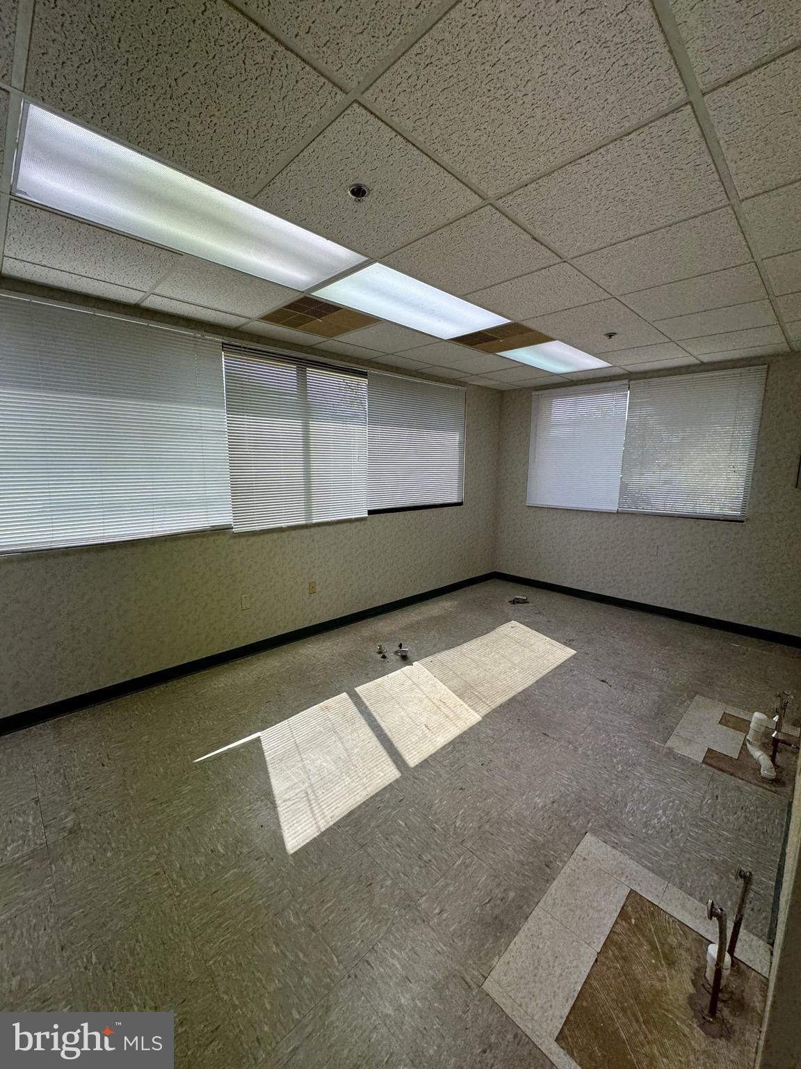 1315 W COLLEGE AVENUE 201