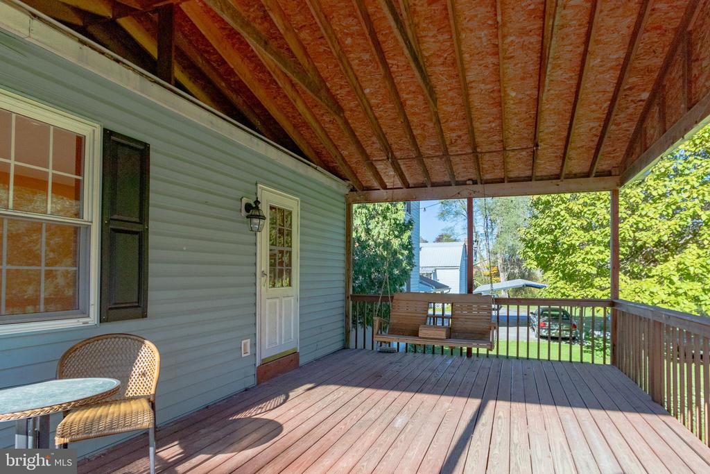502 E PLANK ROAD