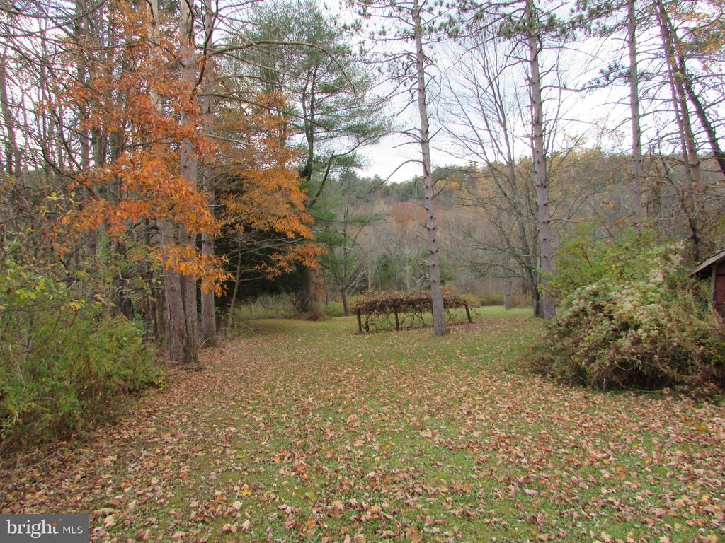 445 BEAVER ROAD