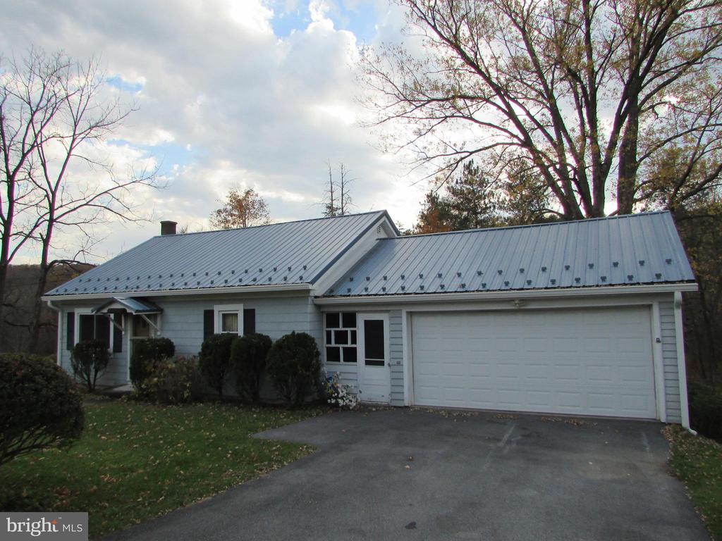 445 BEAVER ROAD