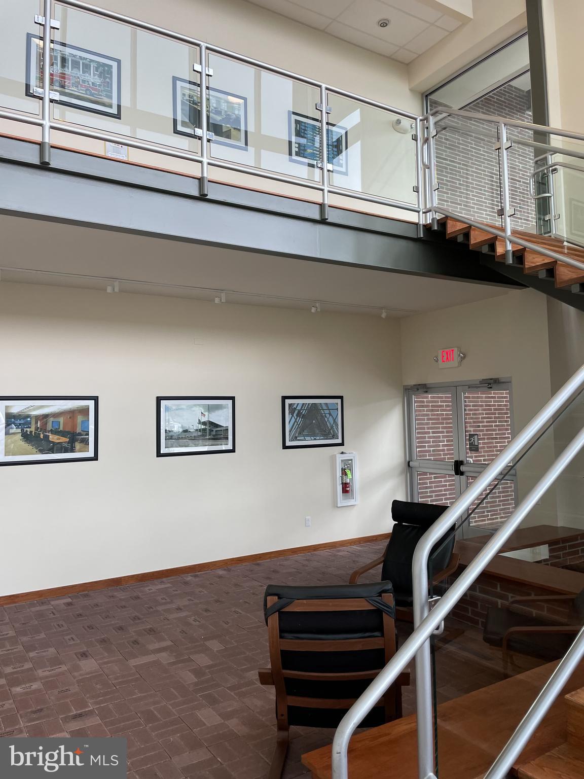 690 GRAYS WOODS BOULEVARD