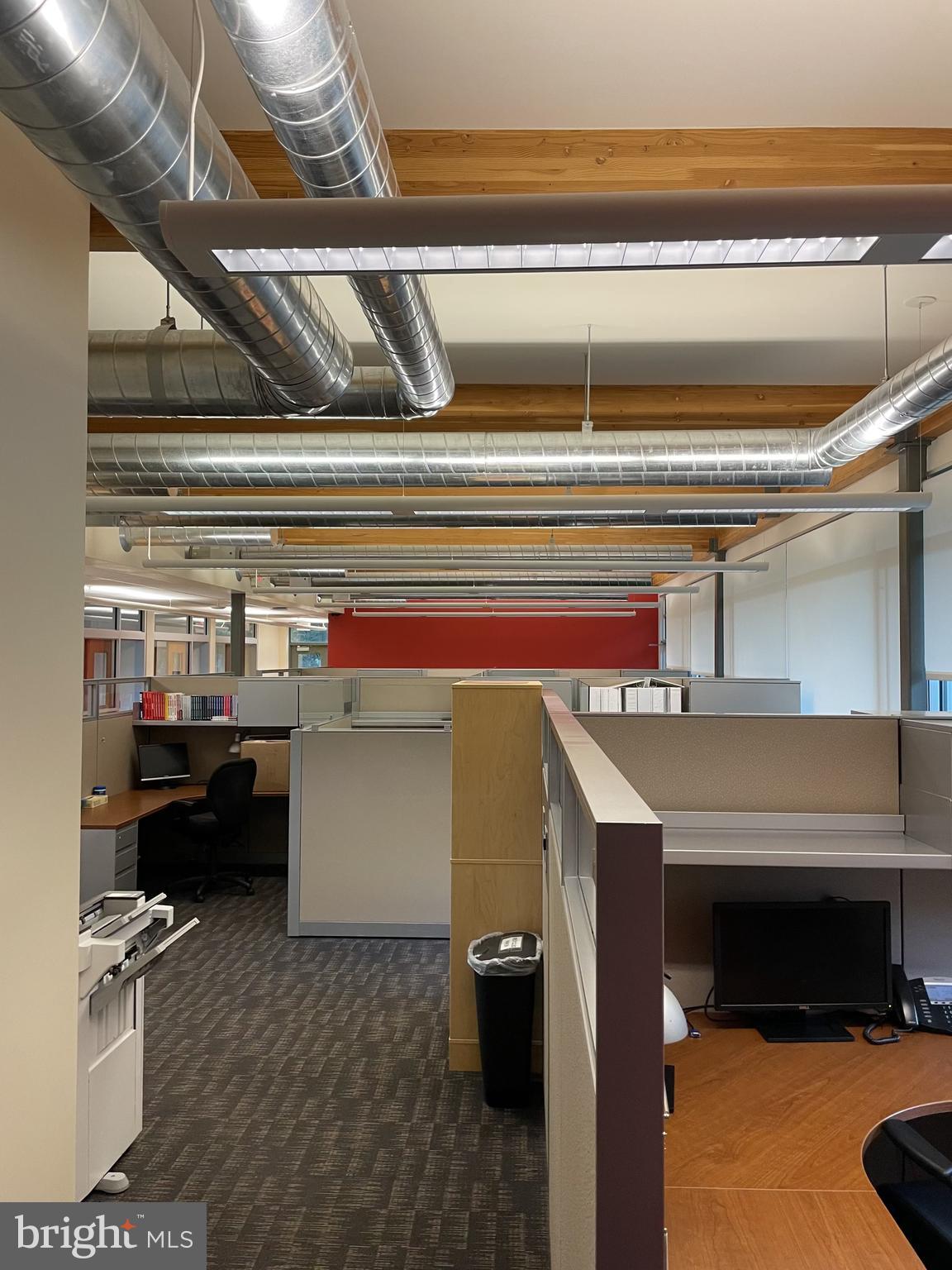 690 GRAYS WOODS BOULEVARD