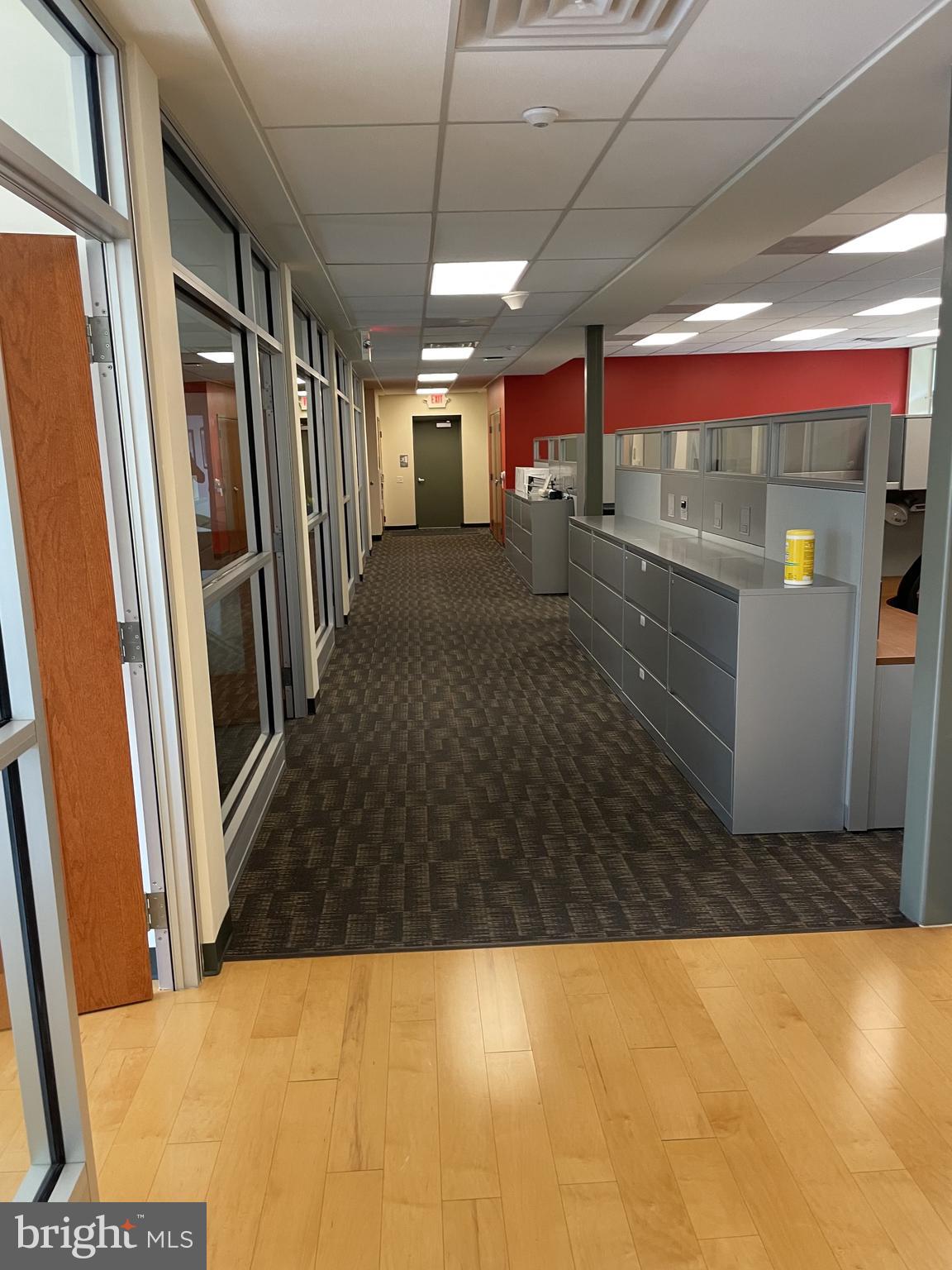 690 GRAYS WOODS BOULEVARD