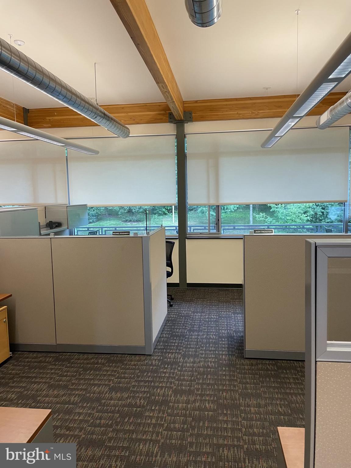 690 GRAYS WOODS BOULEVARD