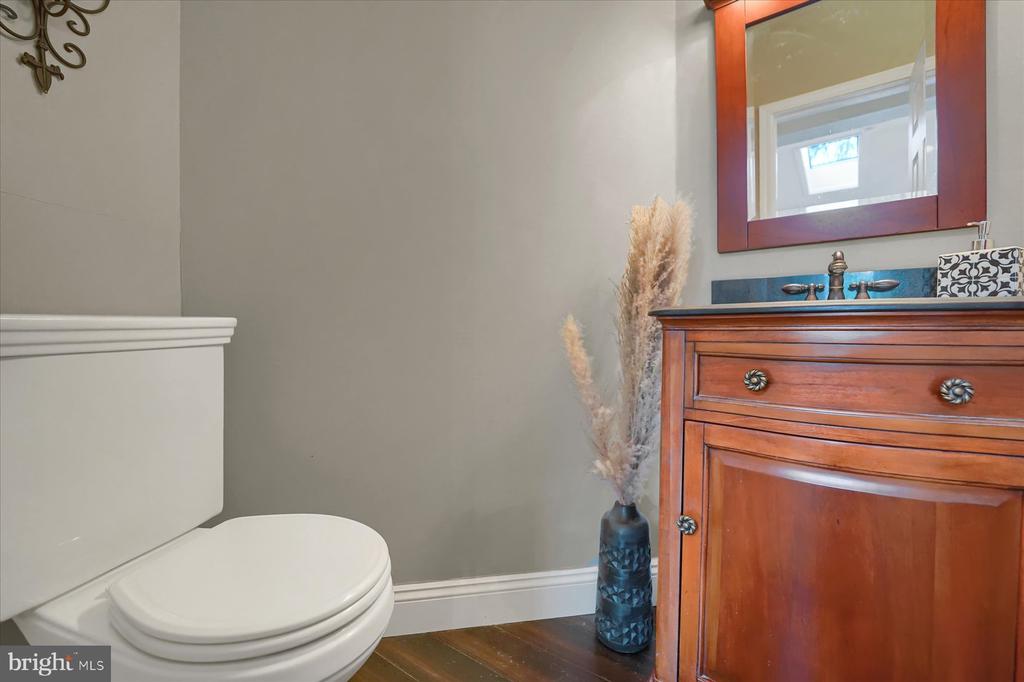 256 BLACKBERRY HILL