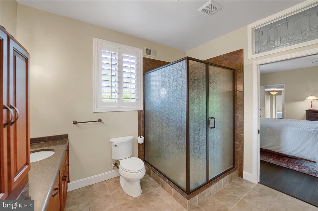 256 BLACKBERRY HILL