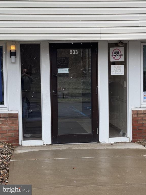 233 EASTERLY PARKWAY 102