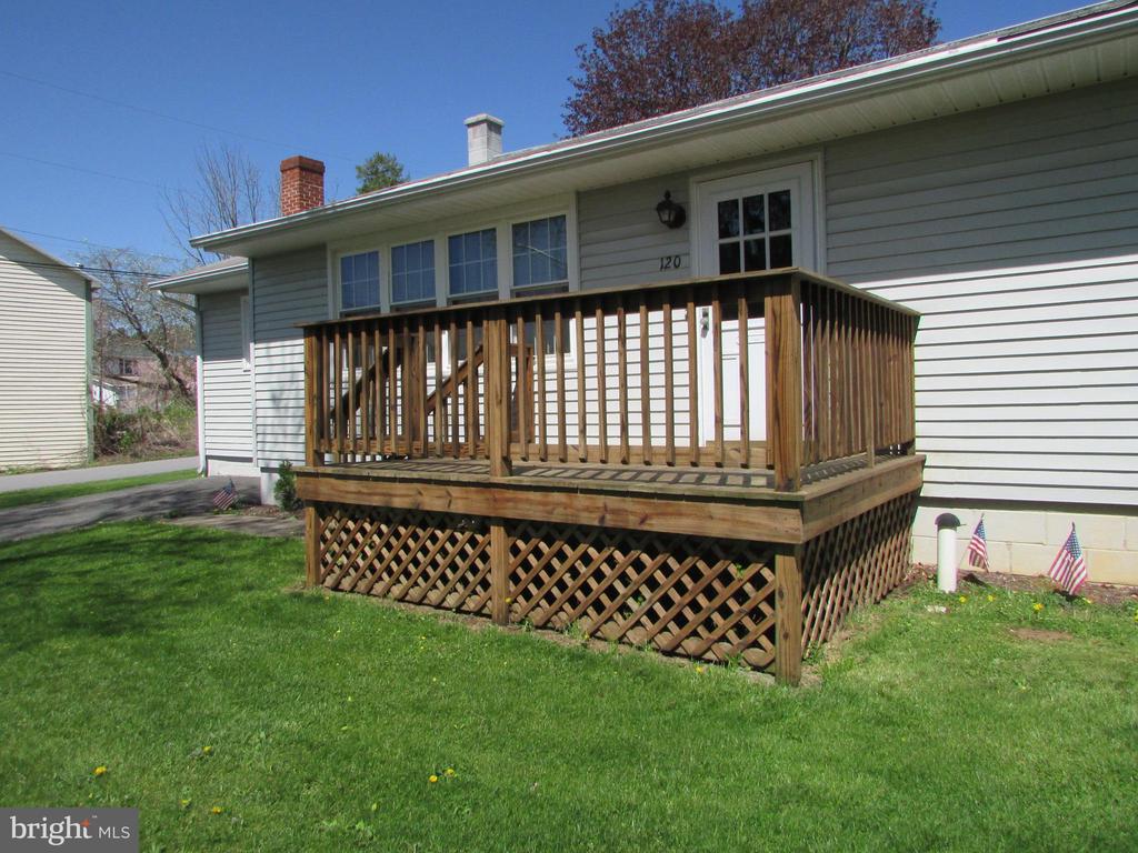 120 WALNUT STREET