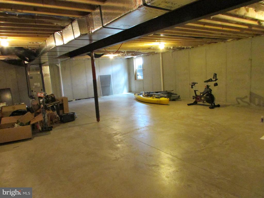 168 ROSEWOOD COVE