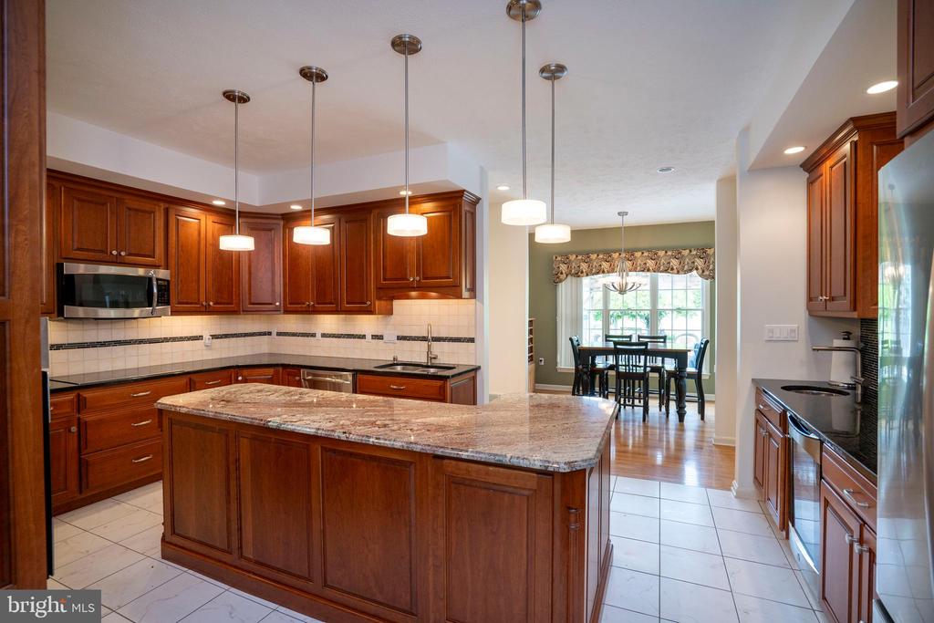 555 KRISTINA CIRCLE