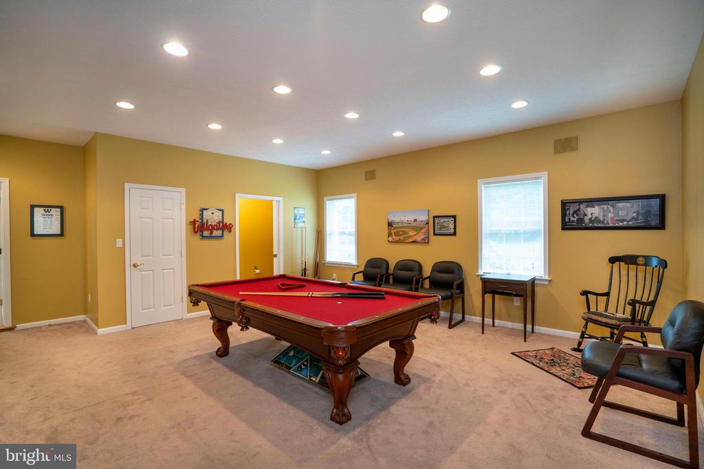 555 KRISTINA CIRCLE
