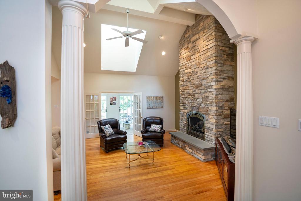 555 KRISTINA CIRCLE