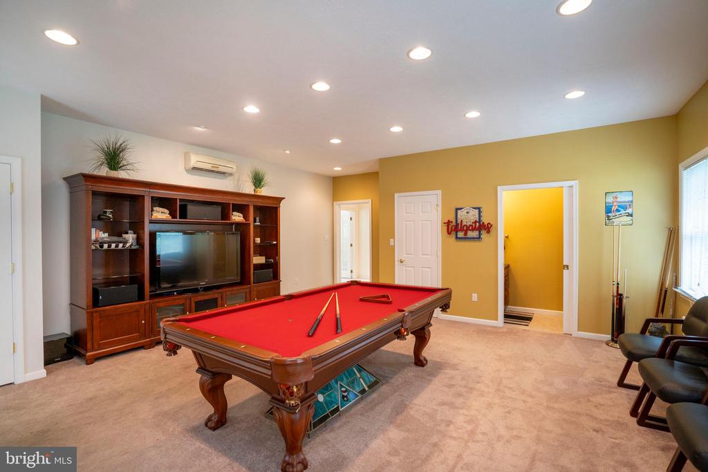 555 KRISTINA CIRCLE