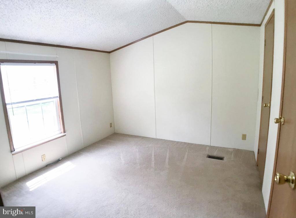 480 DOUGLAS DRIVE