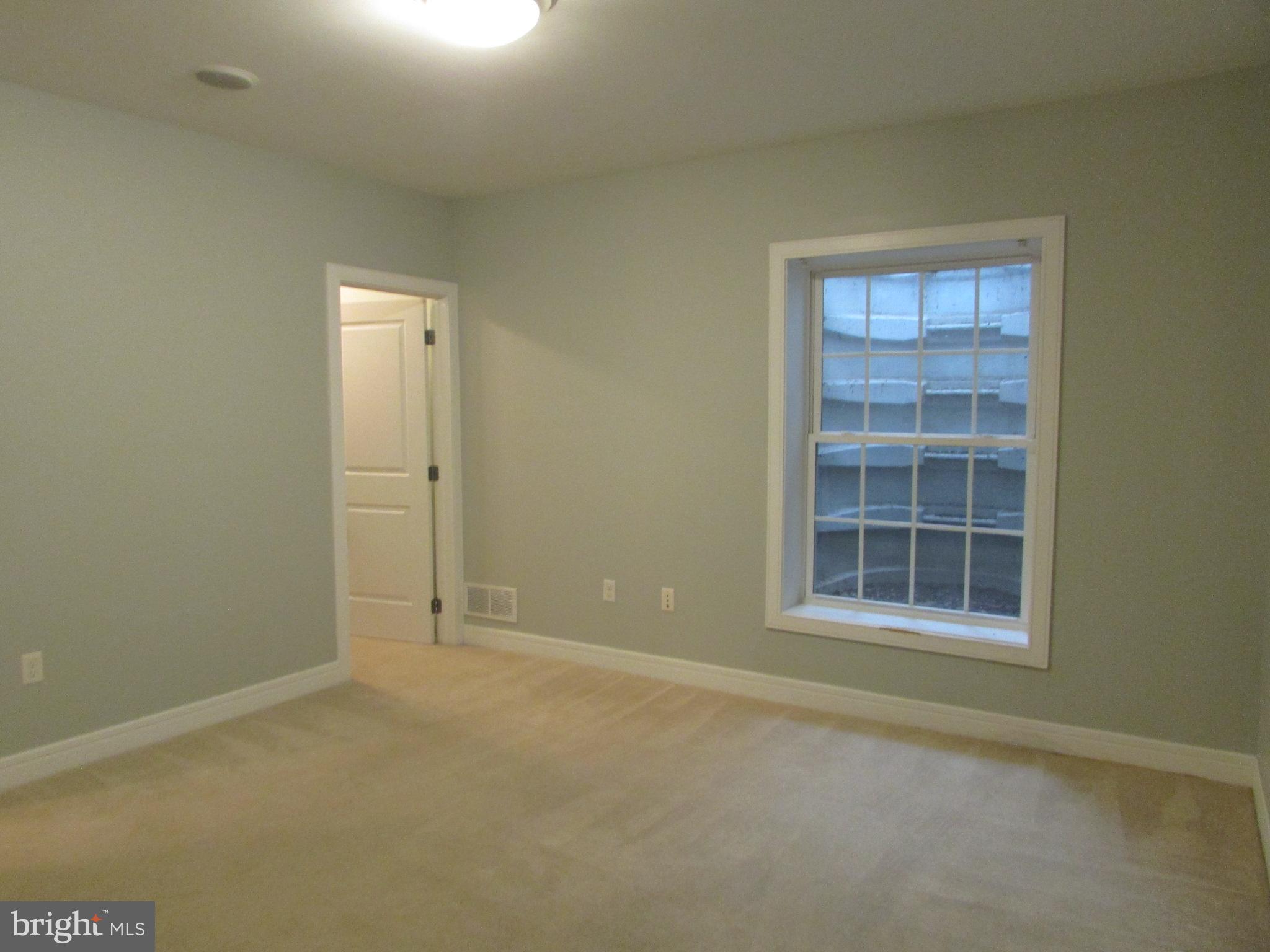 688 OAKWOOD AVENUE A