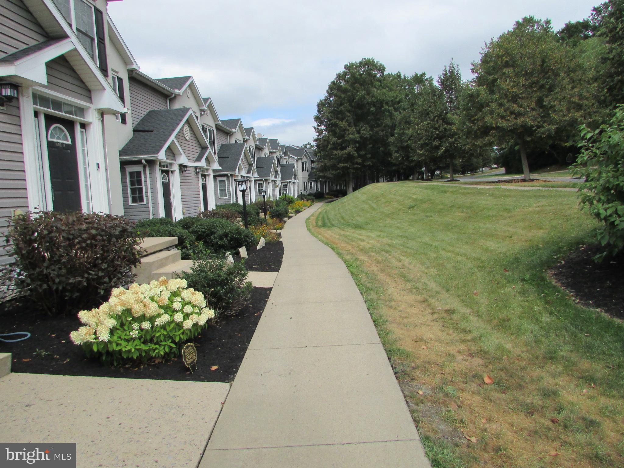 688 OAKWOOD AVENUE A