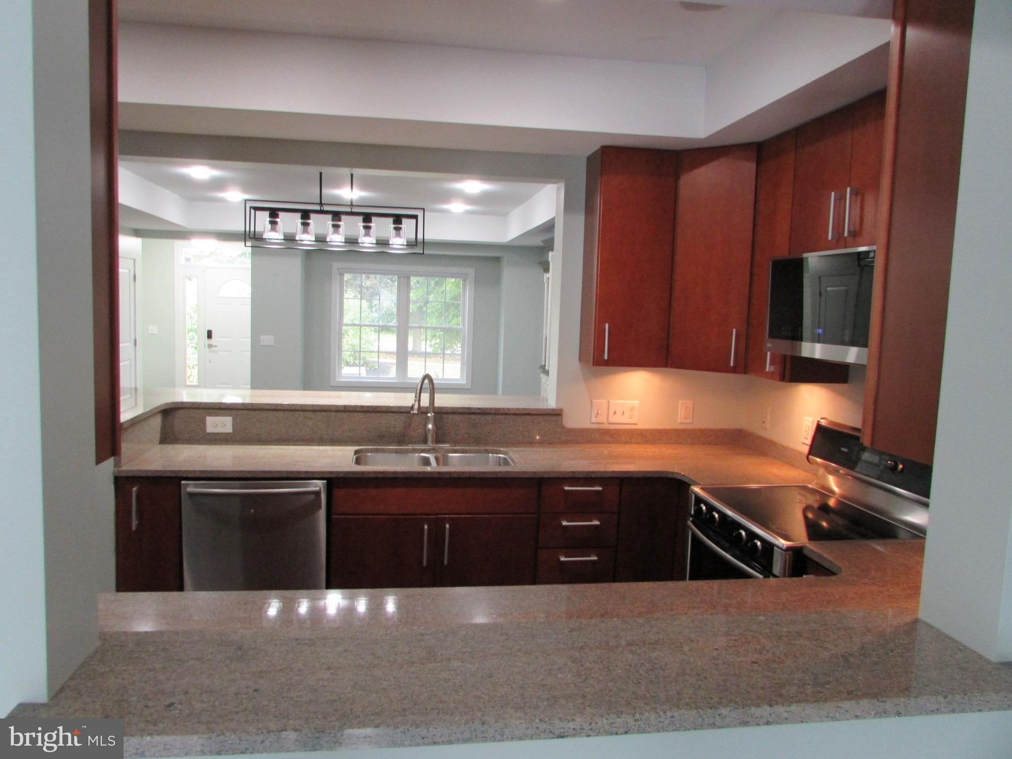 688 OAKWOOD AVENUE A