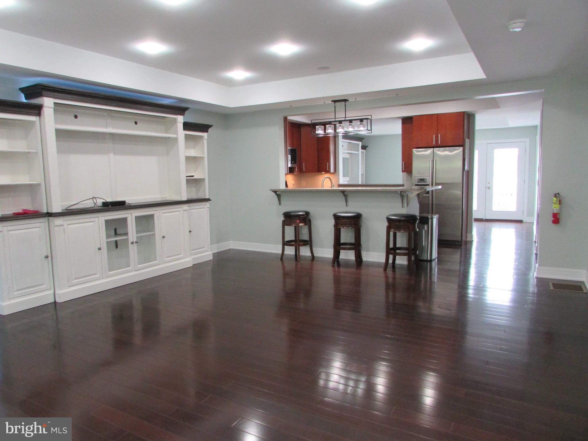 688 OAKWOOD AVENUE A