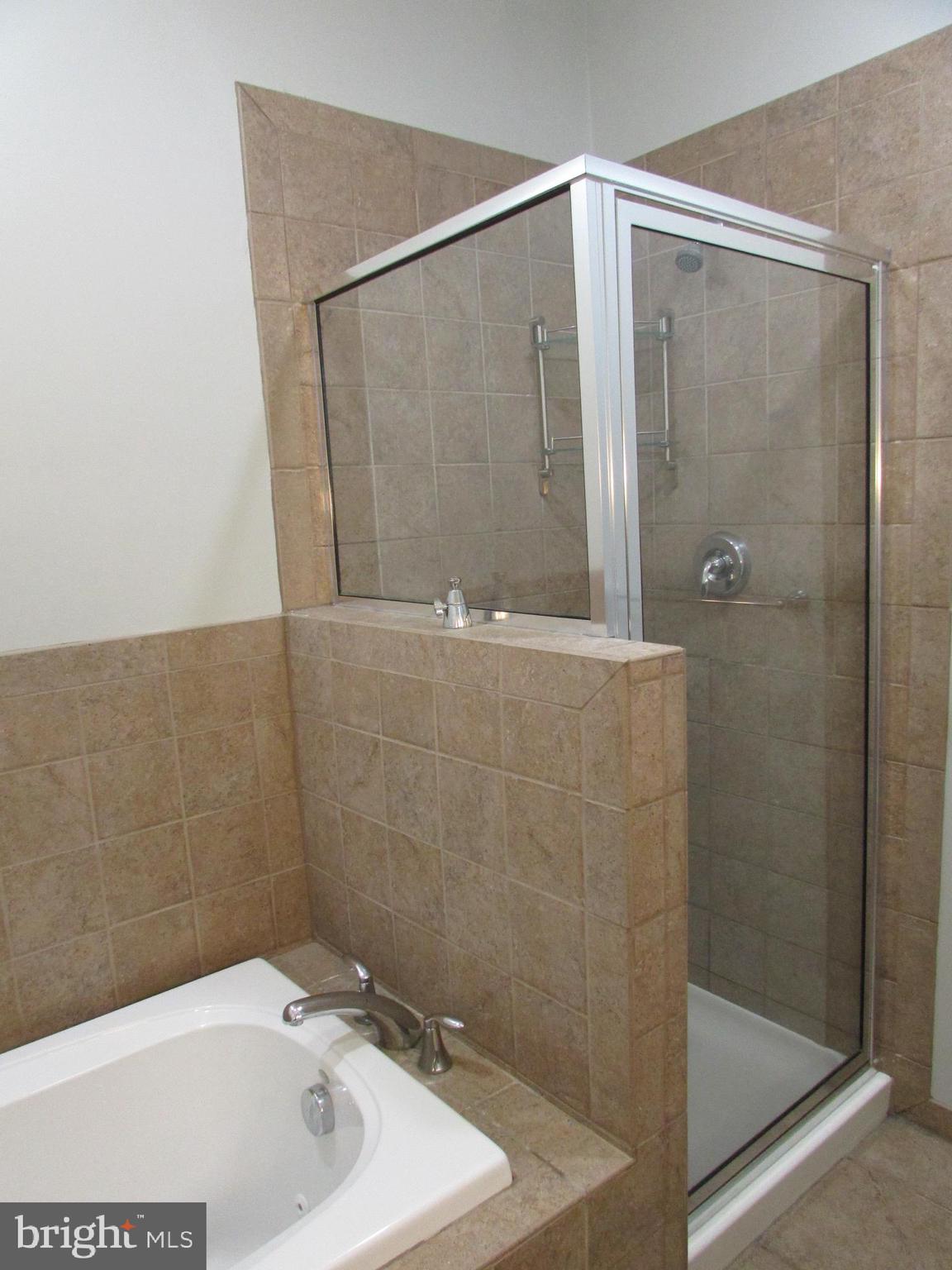 688 OAKWOOD AVENUE A