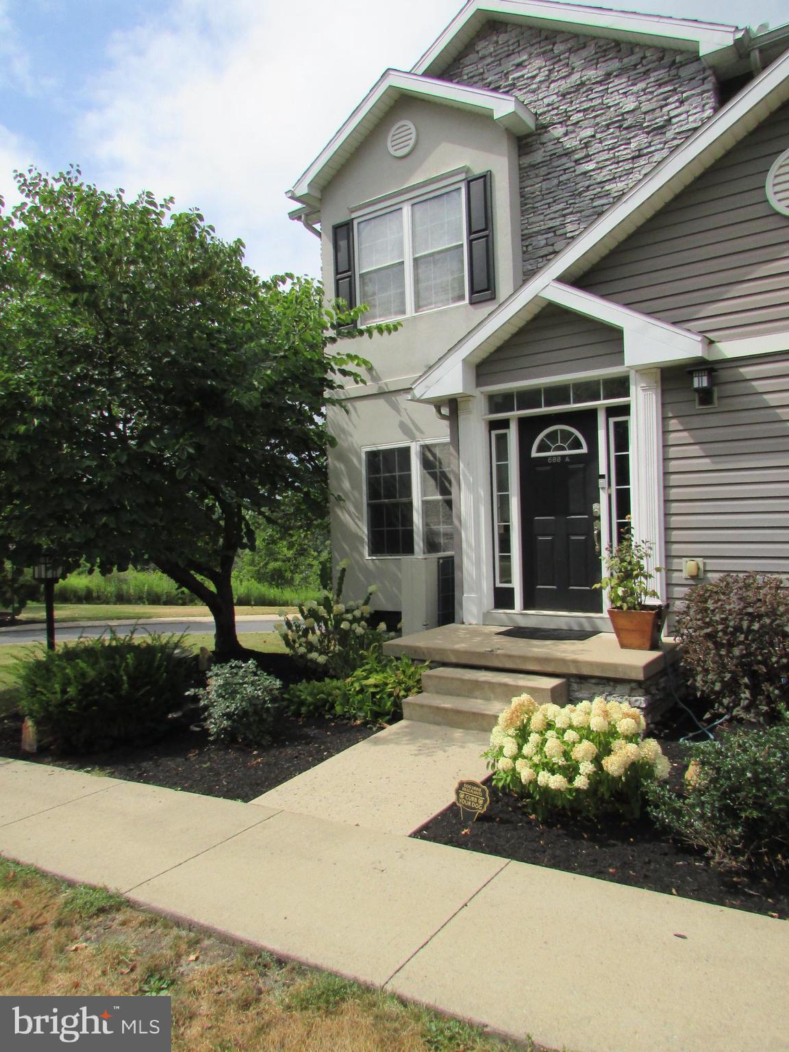 688 OAKWOOD AVENUE A