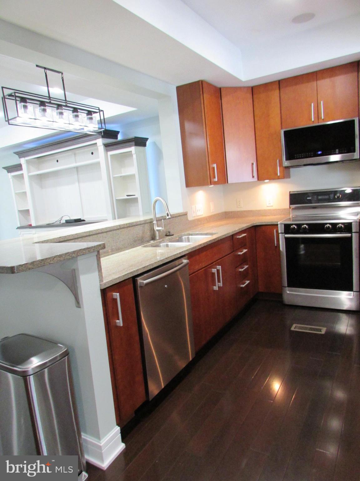 688 OAKWOOD AVENUE A