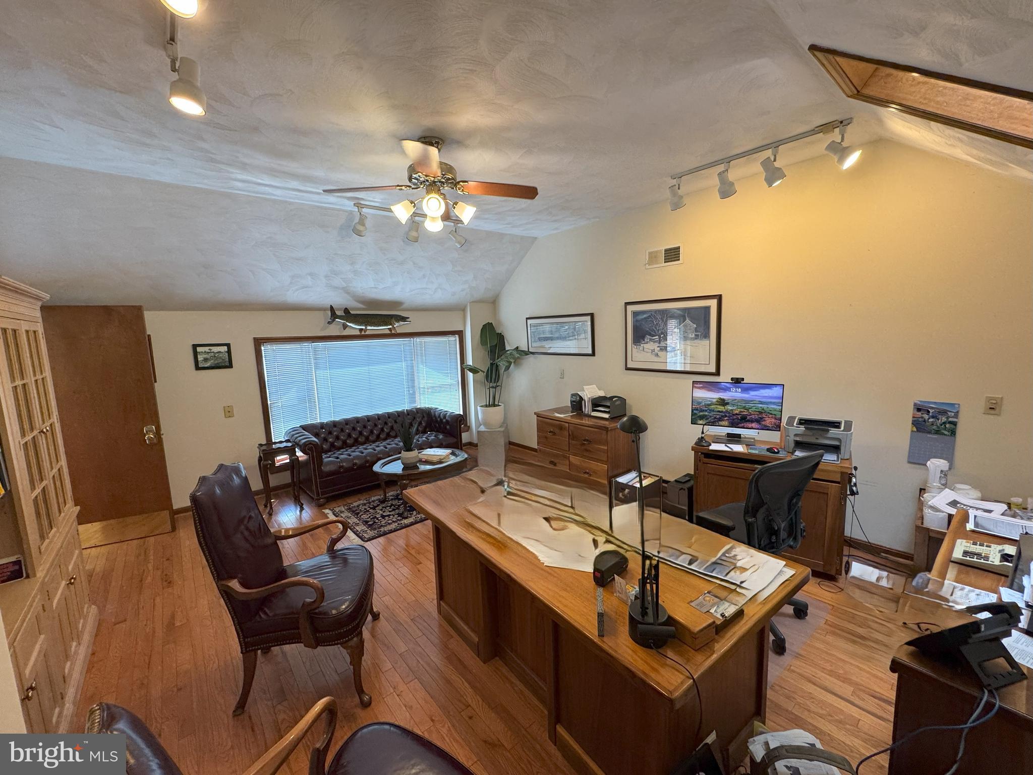 1901 E COLLEGE AVENUE