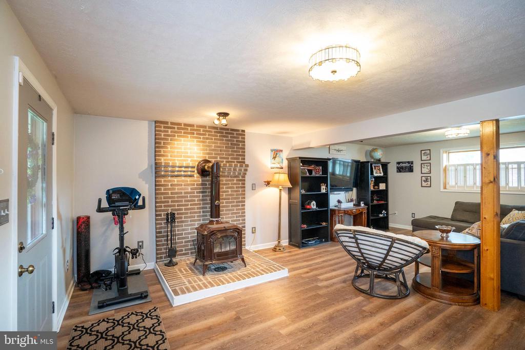 301 GOLDFINCH DRIVE