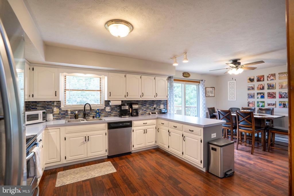 301 GOLDFINCH DRIVE