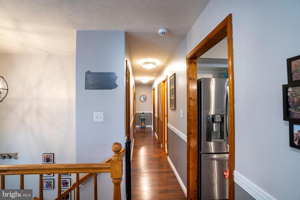 301 GOLDFINCH DRIVE