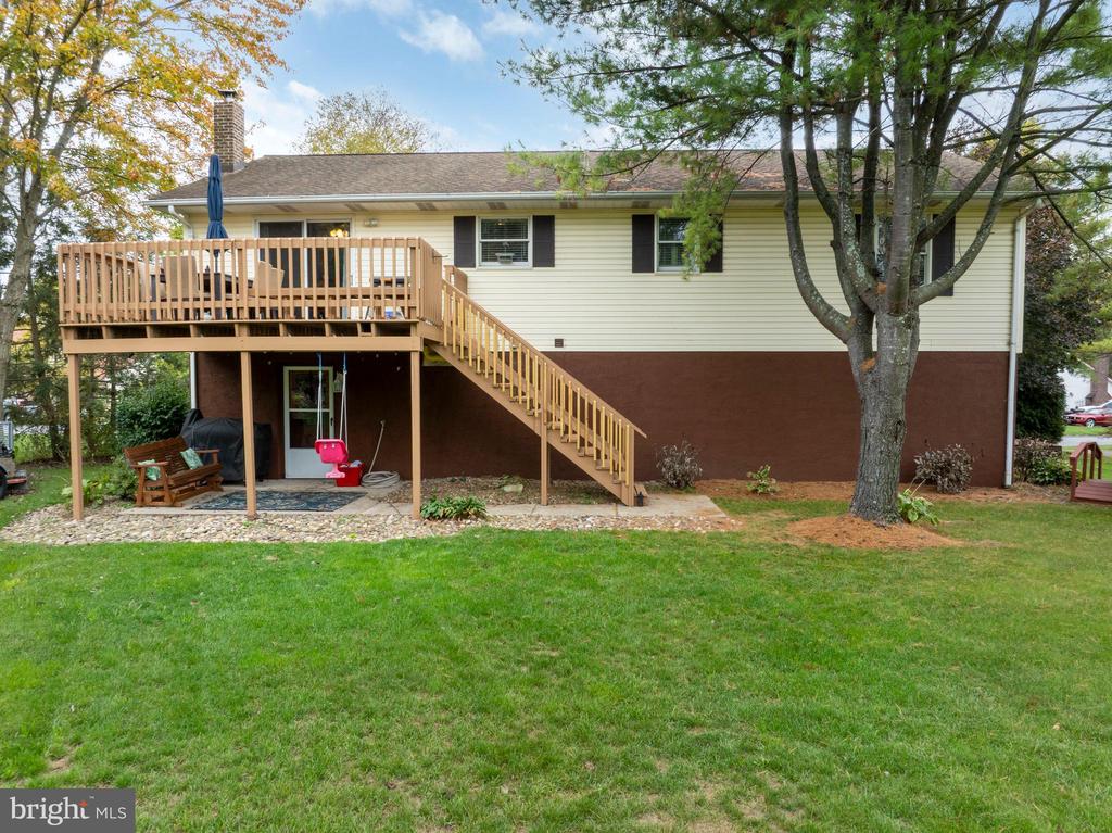 301 GOLDFINCH DRIVE