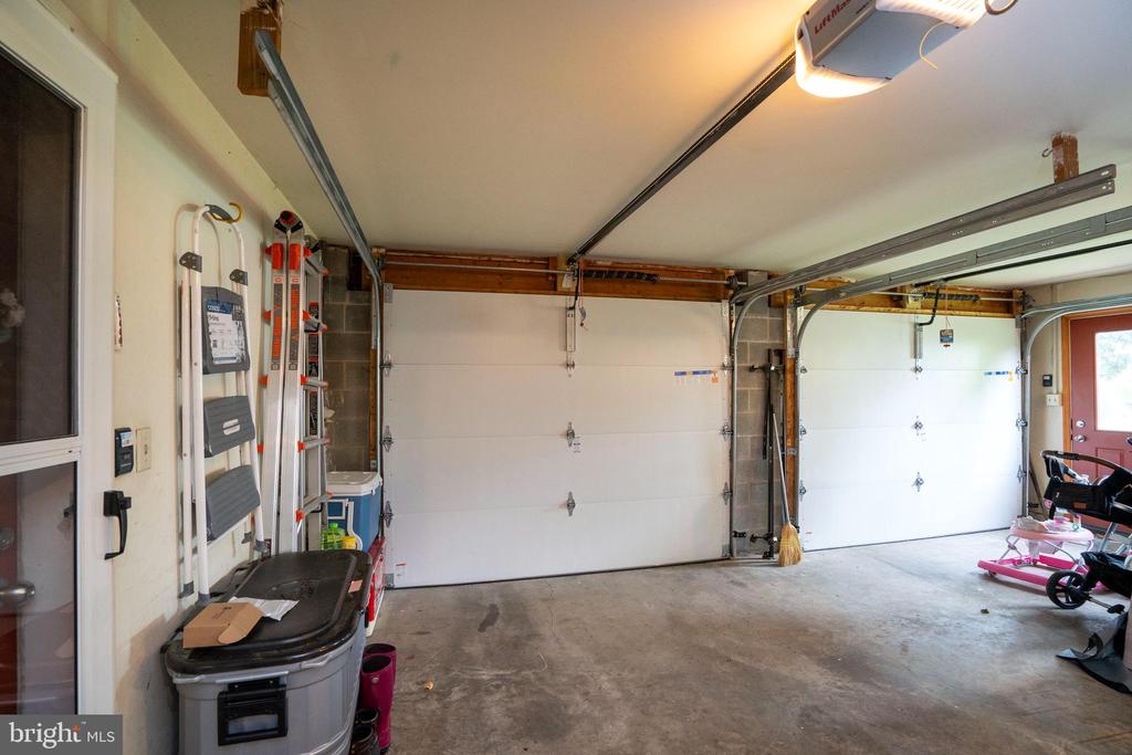 301 GOLDFINCH DRIVE