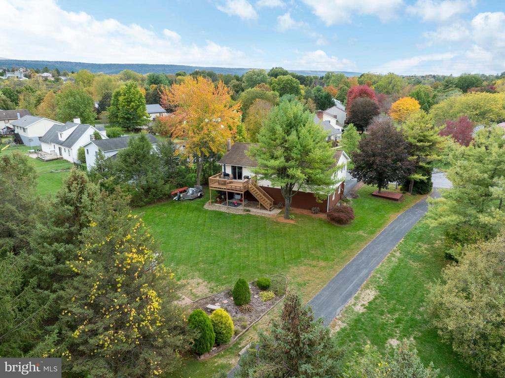 301 GOLDFINCH DRIVE