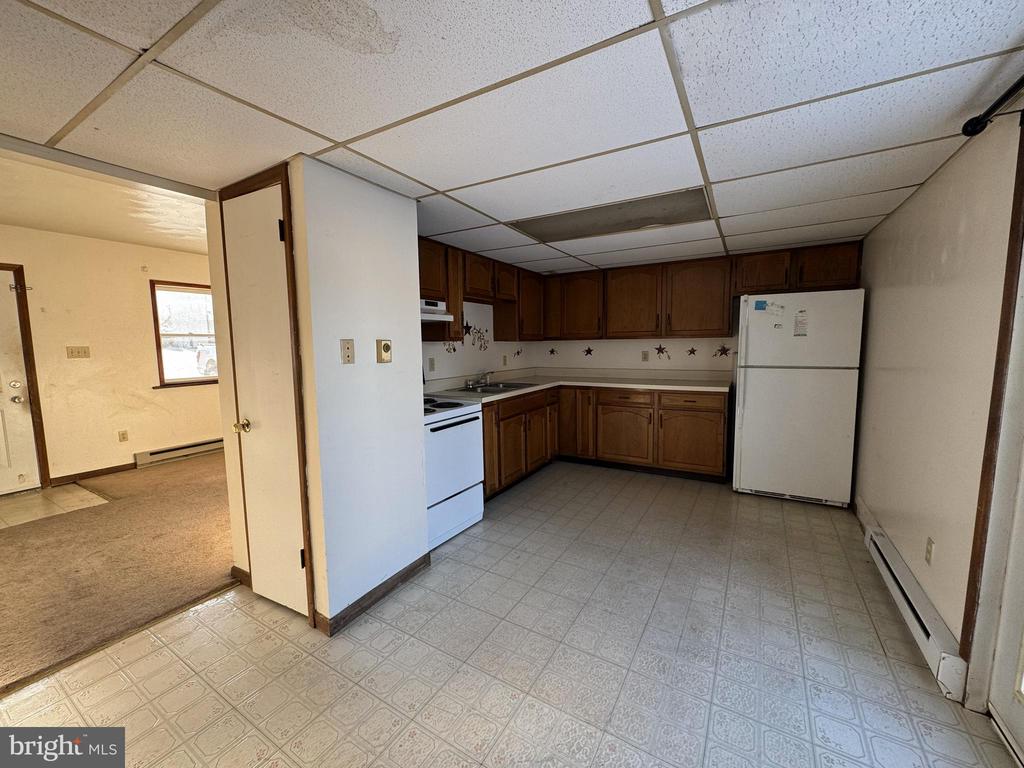 173 & 175 1st AVE