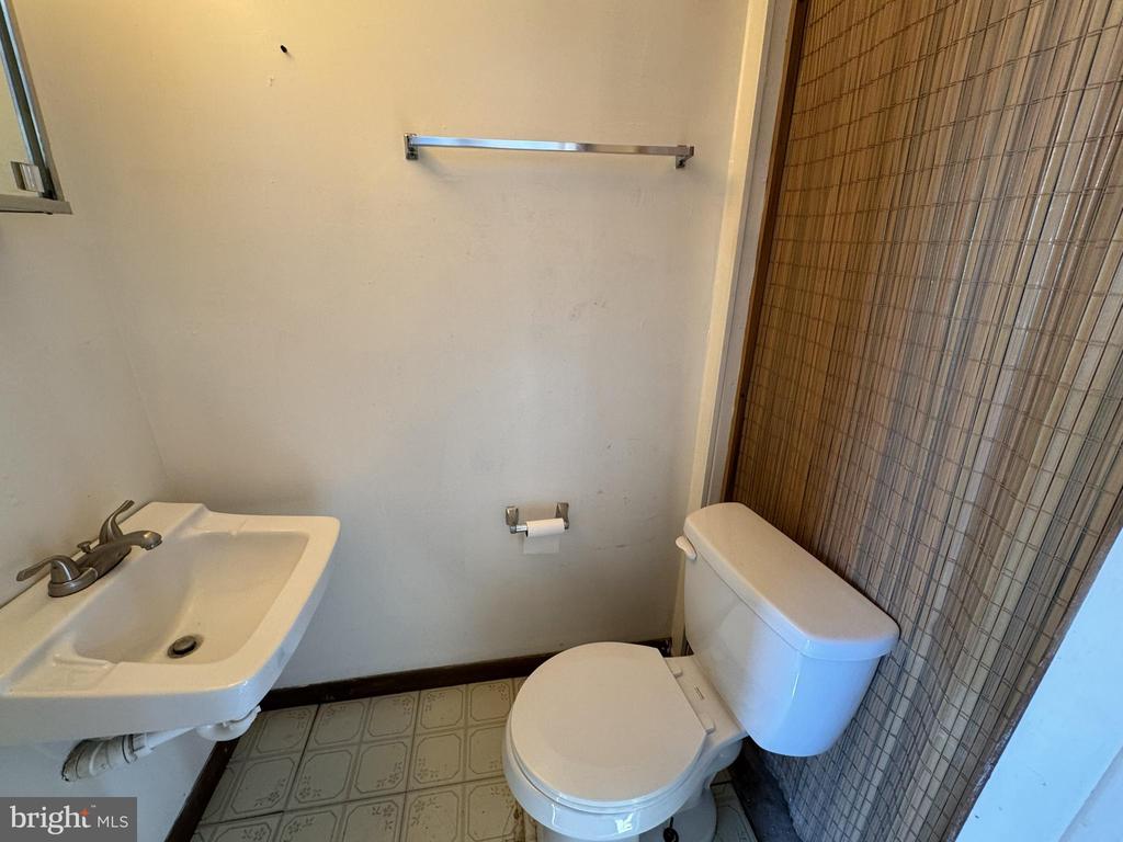 173 & 175 1st AVE