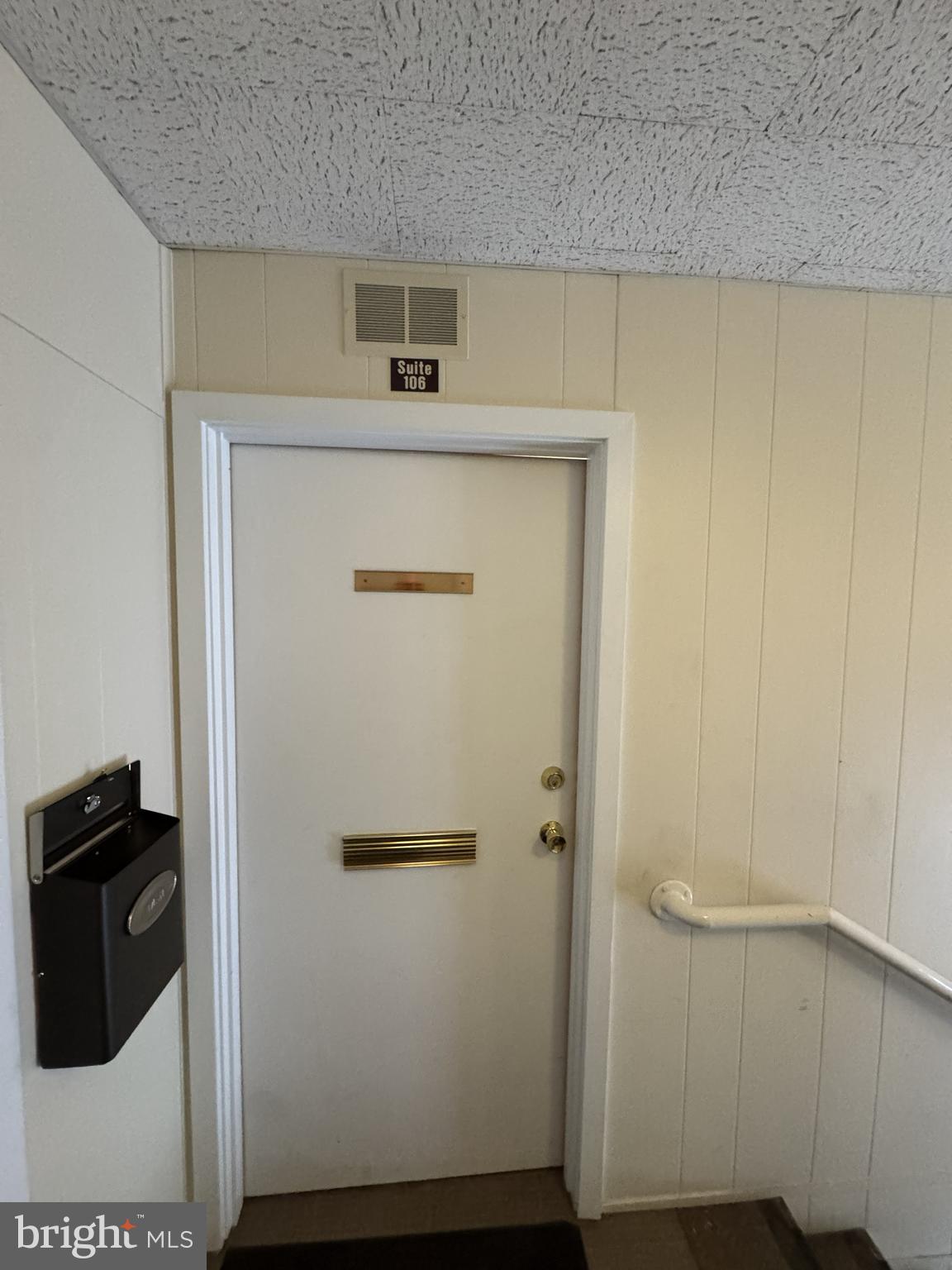 233 EASTERLY PARKWAY 106