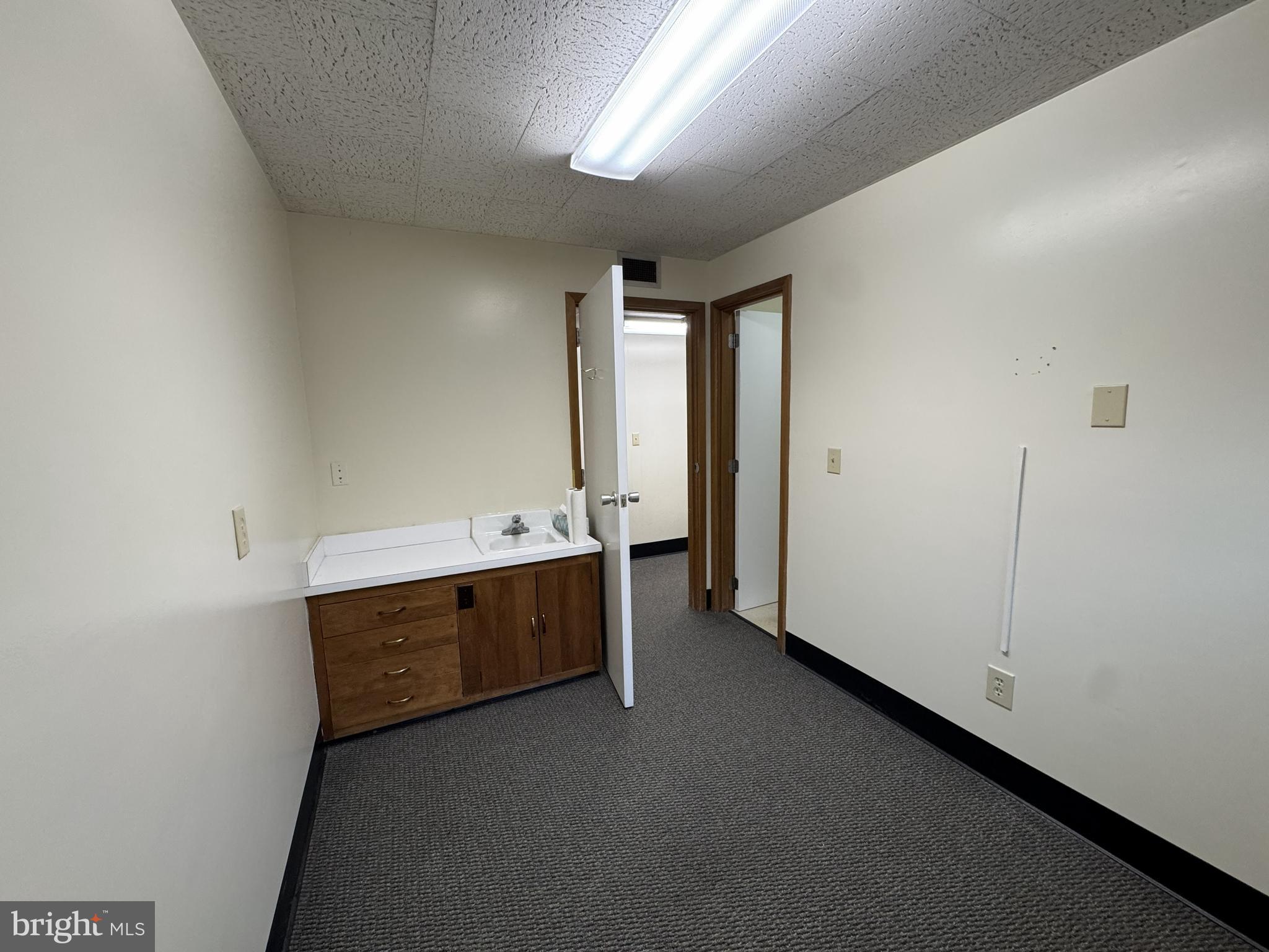 251 EASTERLY PARKWAY 203