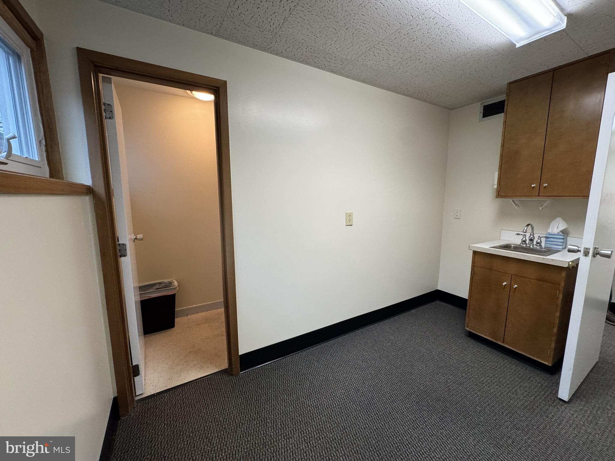 251 EASTERLY PARKWAY 203