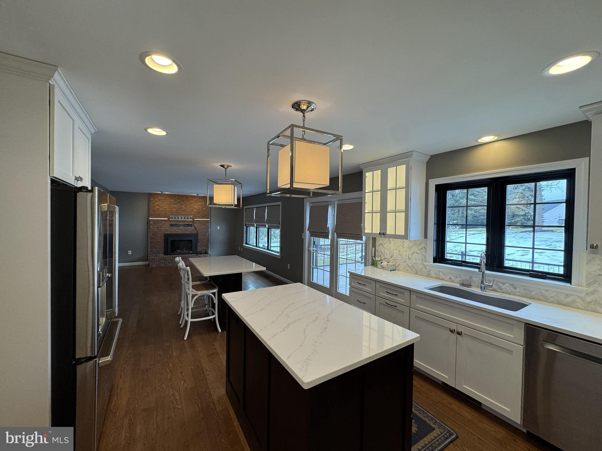 1219 SANDPIPER DRIVE