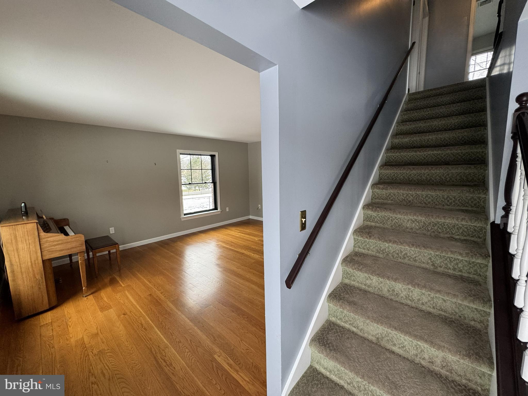 1219 SANDPIPER DRIVE