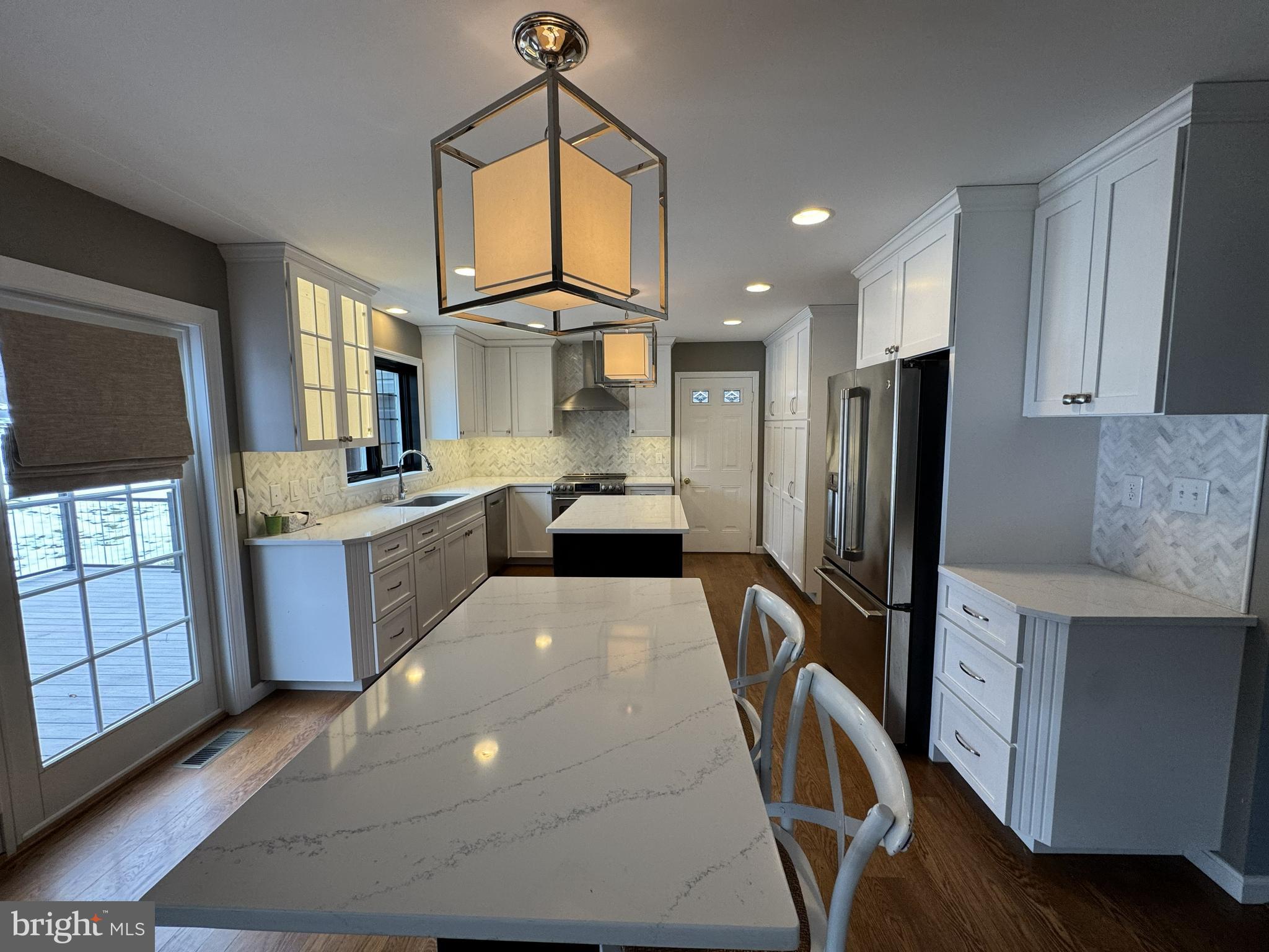 1219 SANDPIPER DRIVE