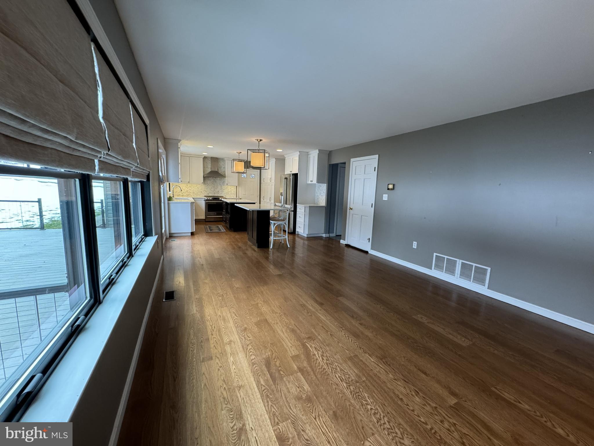 1219 SANDPIPER DRIVE