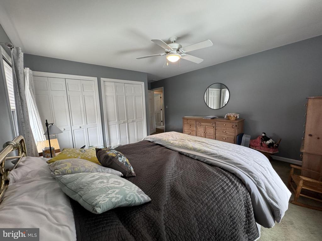 1219 SANDPIPER DRIVE