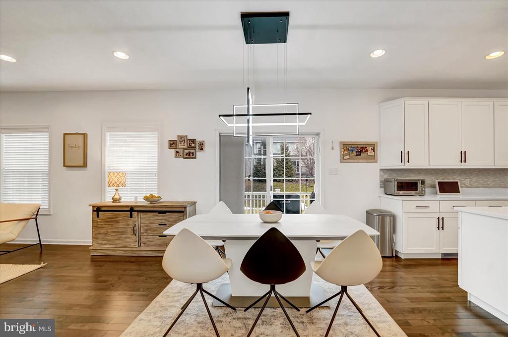 215 GLENNDALE DRIVE