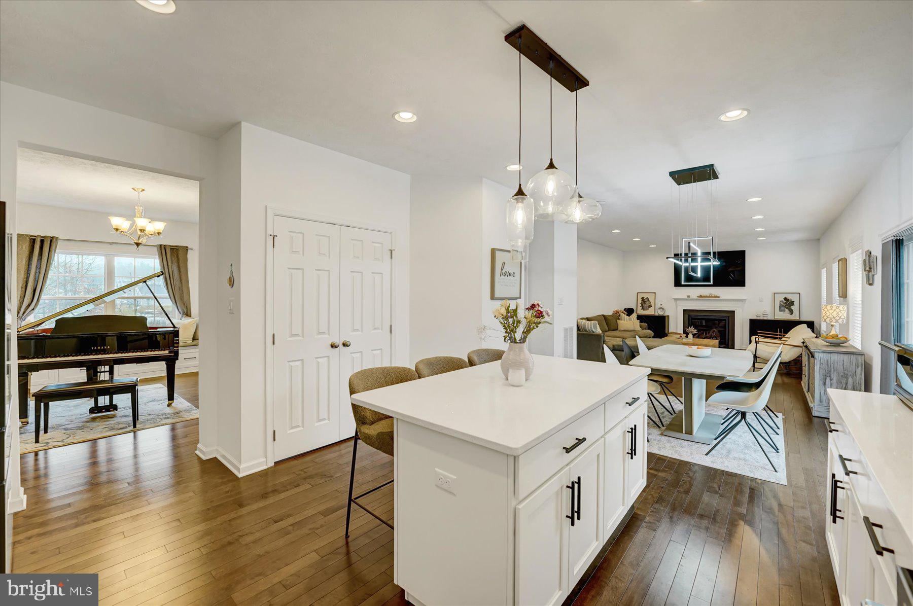 215 GLENNDALE DRIVE
