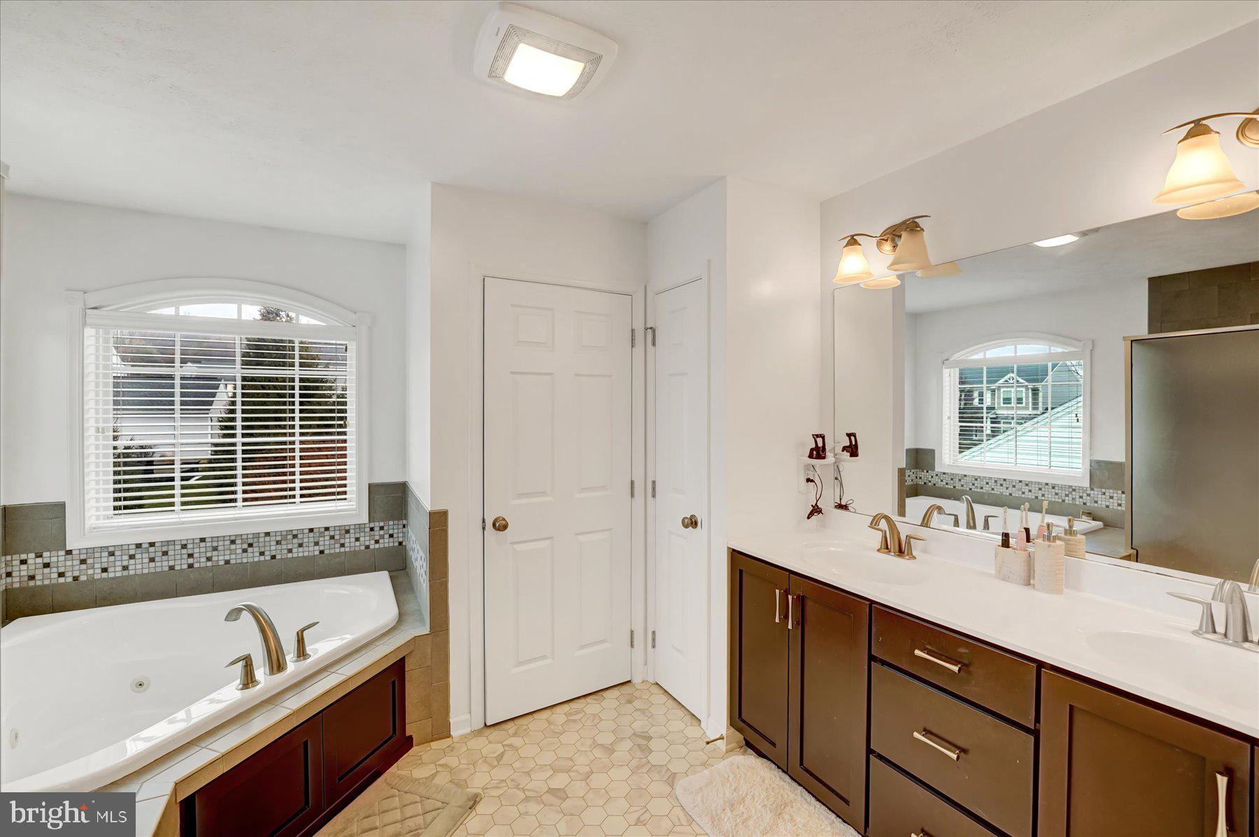 215 GLENNDALE DRIVE